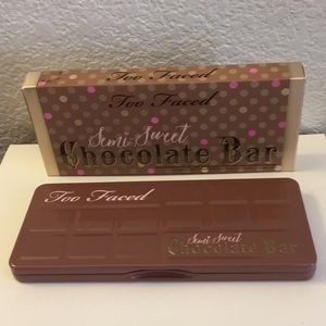 Too Faced Semi-Sweet Chocolate Bar eye shadow